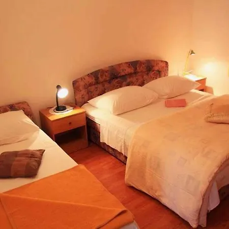 With Parking Space Biograd Na Moru, Biograd - 23415 アパート *