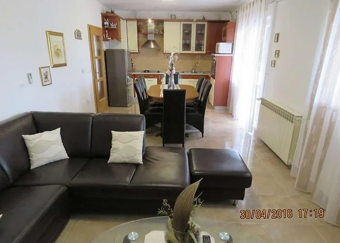 With Parking Space Biograd Na Moru, Biograd - 23415 דירה *